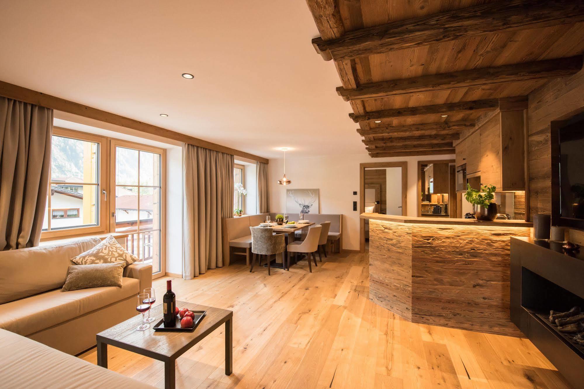 Pepi'S Suites - Lechtal Apartments Holzgau Kültér fotó