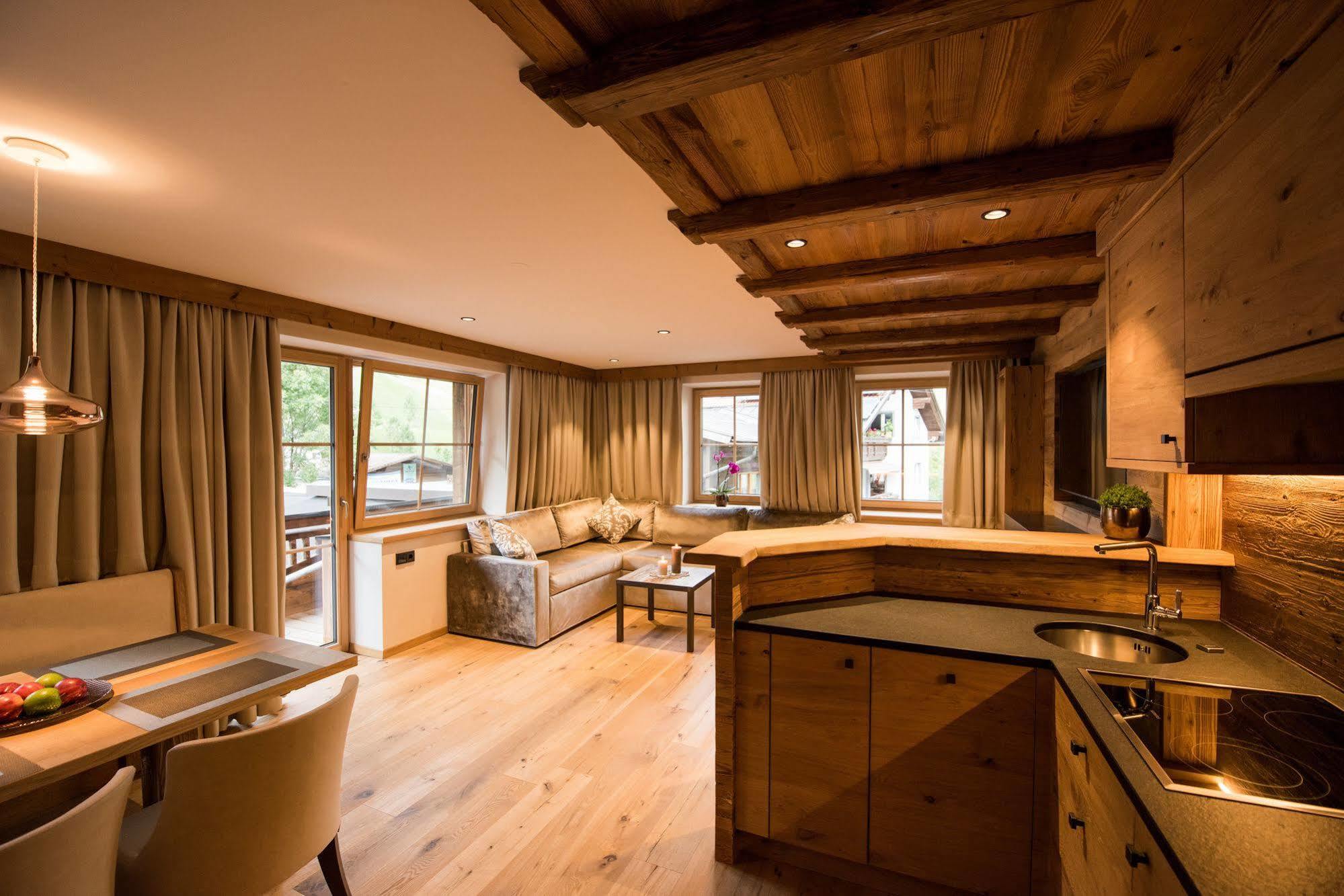 Pepi'S Suites - Lechtal Apartments Holzgau Kültér fotó