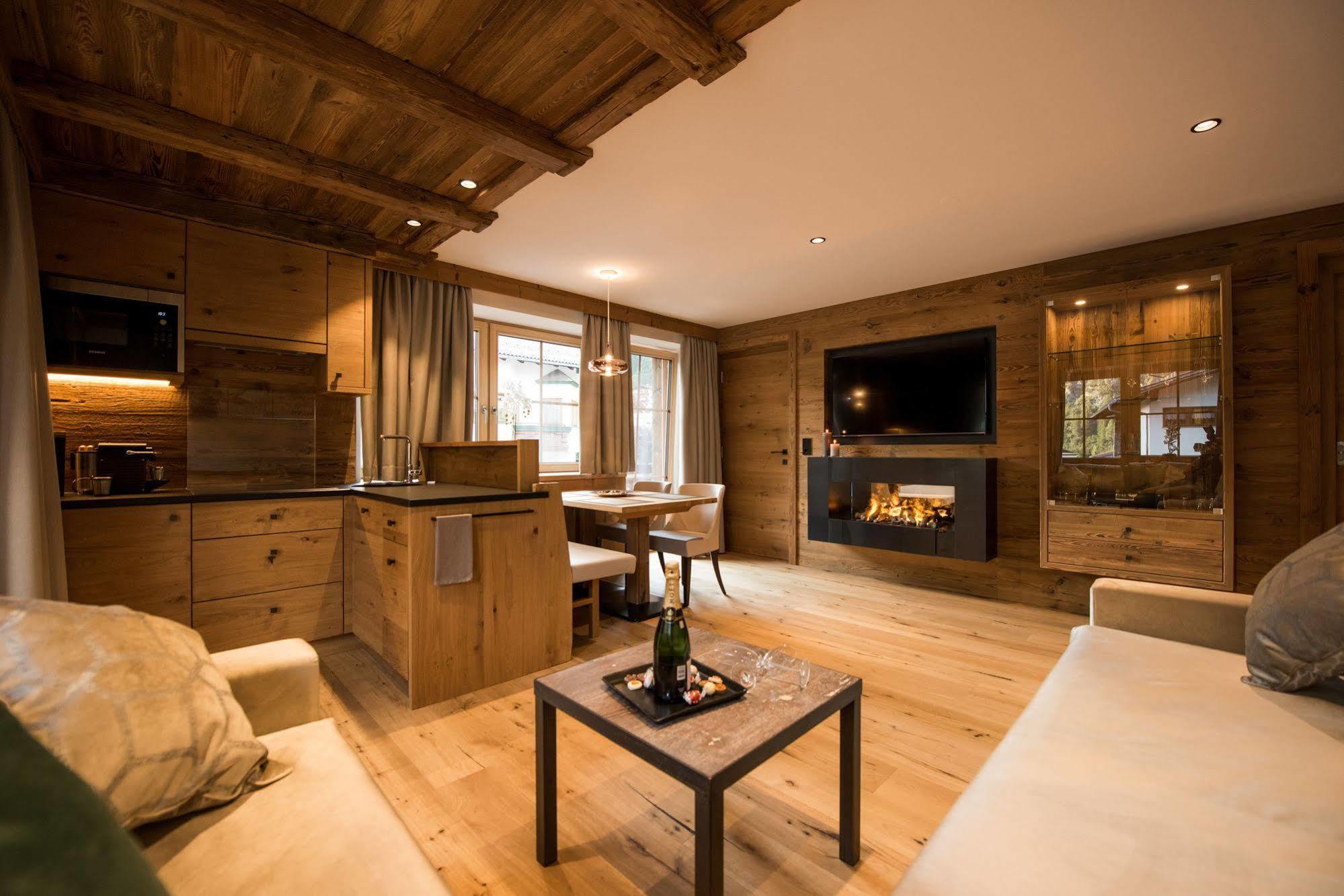 Pepi'S Suites - Lechtal Apartments Holzgau Kültér fotó