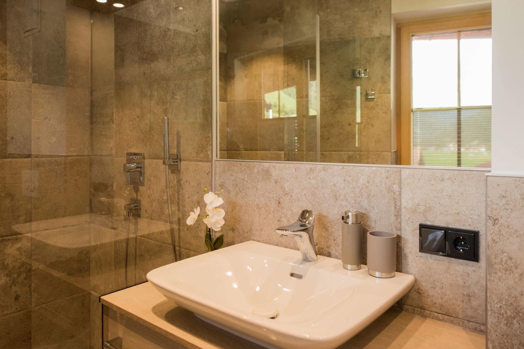 Pepi'S Suites - Lechtal Apartments Holzgau Kültér fotó